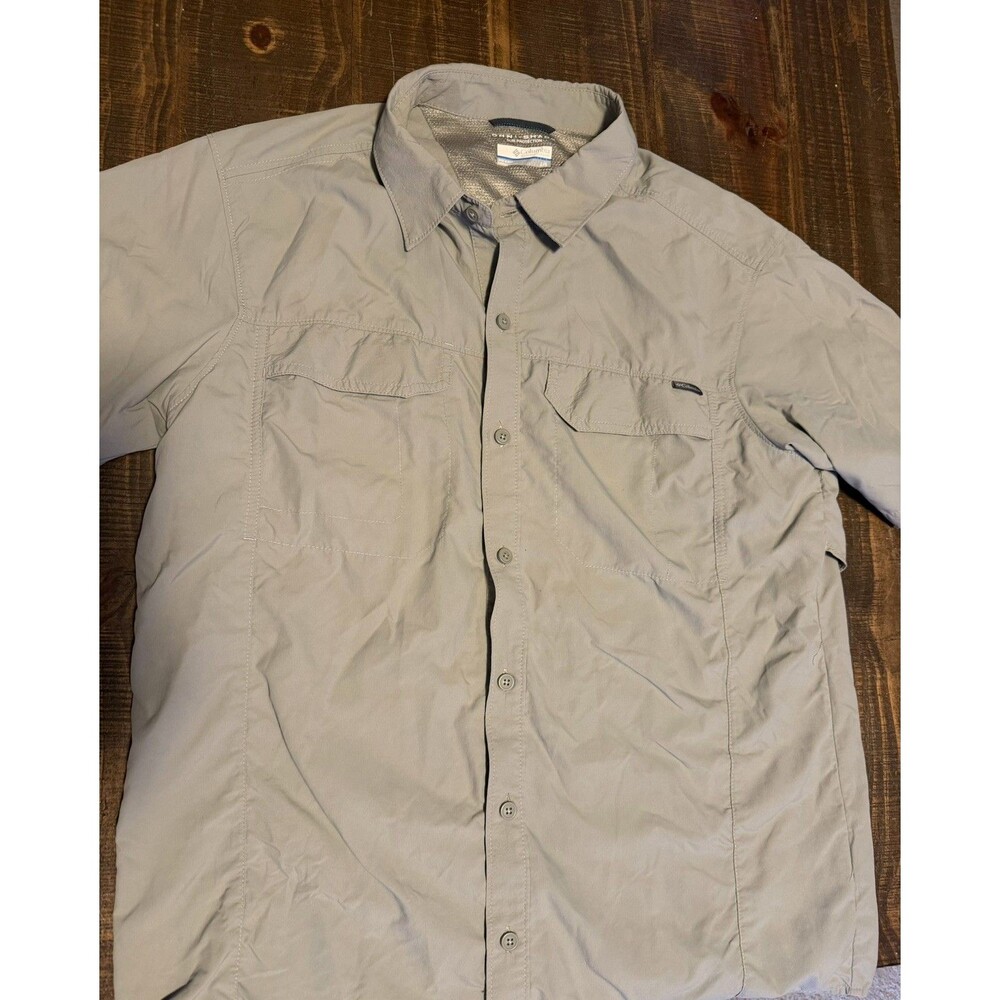 Columbia Shirt Men's Size Large Tan Fishing Vented Omni Shade